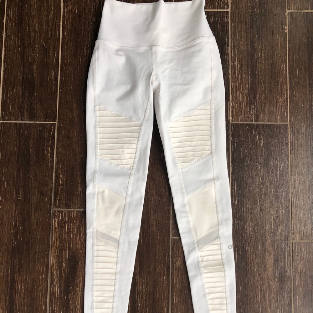 Alo yoga leggings